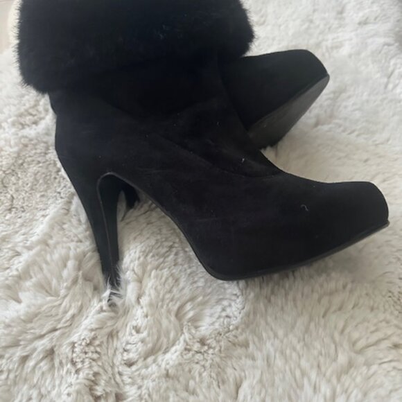 Chinese Laundry Black Suede & Fur Heeled Platform Booties - Picture 4 of 5